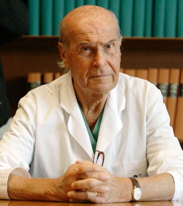 Doctor Endocrinologist Mario